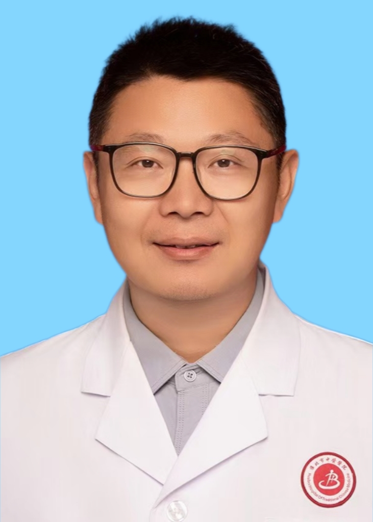 黃偉--骨傷科副主任中醫(yī)師