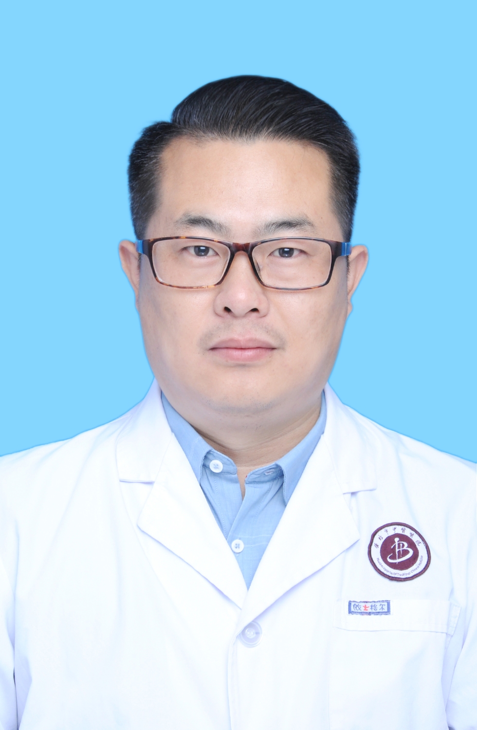 楊可--針灸科副主任中醫(yī)師